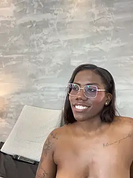 Alaia_Colins webcam
