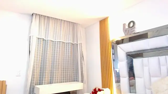 rebecagoldene webcam