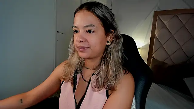 dulce_lyraa1 webcam