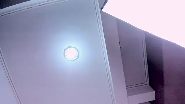 AlmaStonee webcam