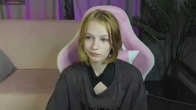AliceJohansone webcam