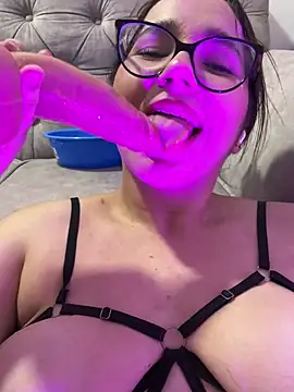 liadakota_ webcam
