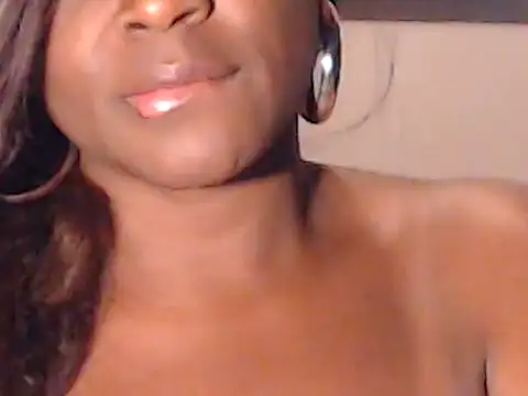 NAOMISEXY12 webcam