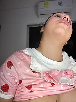 Shara_dreams webcam