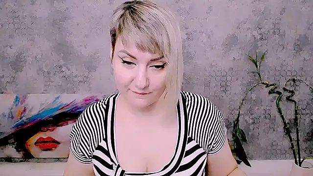 djullia - Djullia's free webcam - UK Sex Cams