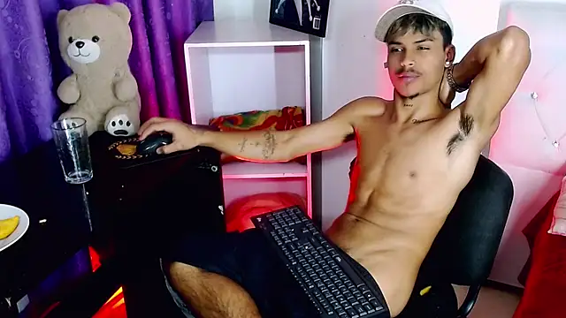 Angel_foxc13 webcam