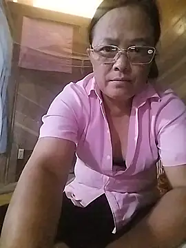 Kaly_love live cam on StripChat