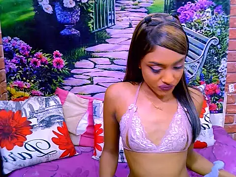 IndianPretty14u2Luv webcam