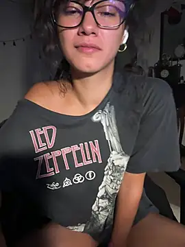 Kittybangerangbang webcam