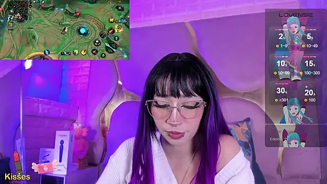 NaniiSisy webcam