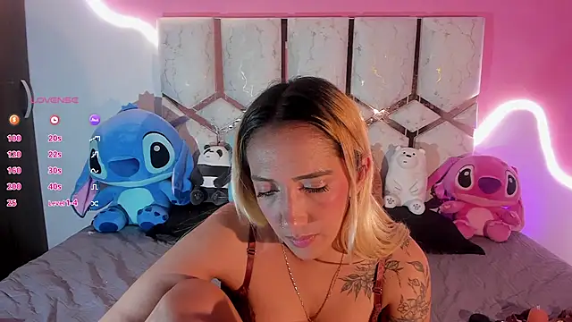 Amanda_klaire webcam