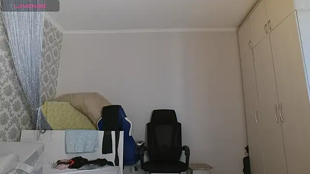 MissValday webcam