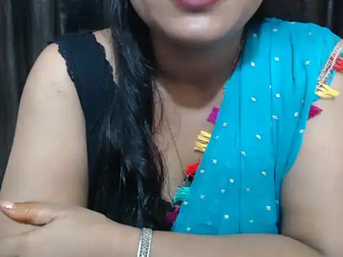 Kudi_Kiyara live cam on StripChat