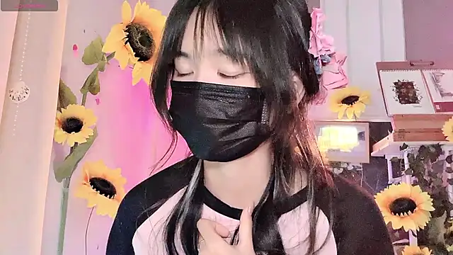 Your-Sunshinee live cam on StripChat