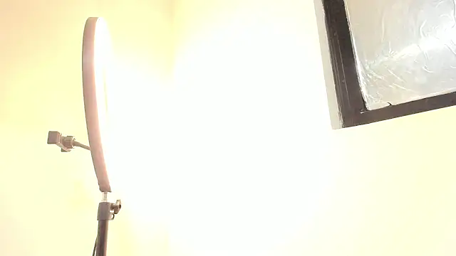 Kylie2211 webcam