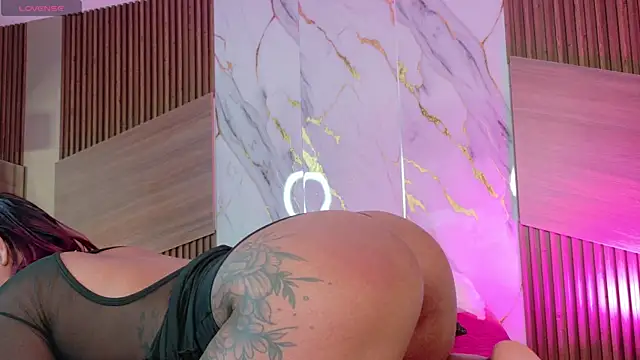 DollyBrowncc webcam
