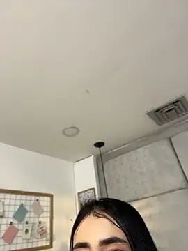 IvonneOwen live cam on StripChat