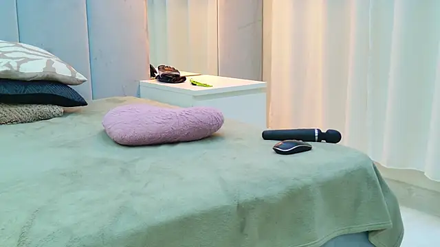 christahot webcam