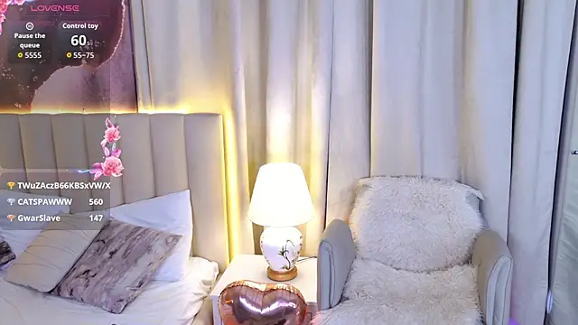 ChloeWells webcam