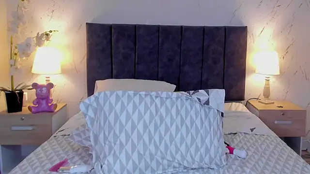 Emilly_Beaumont webcam