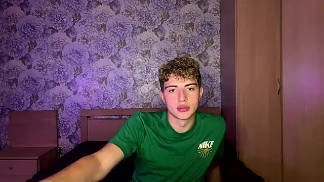AlfredSweet webcam