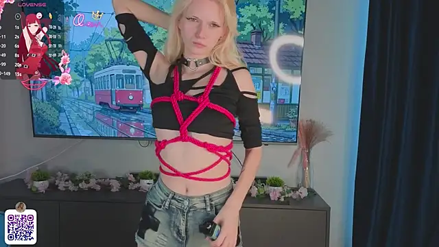 JuanaSumma webcam