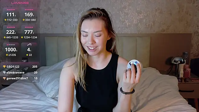 gwenonl1ne webcam