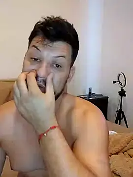 yasmi25 webcam