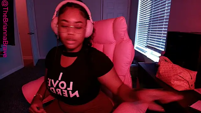 BriannaBrave webcam