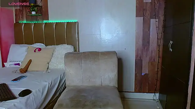 electrabrowns webcam