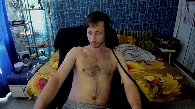 CuteBoy228 webcam