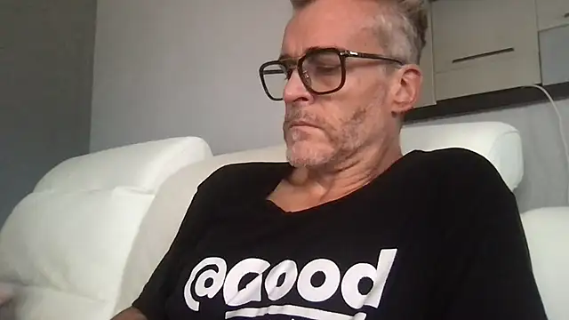Axl_hot webcam