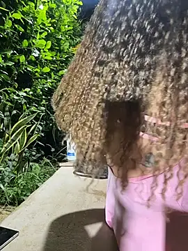 roxyrougee webcam