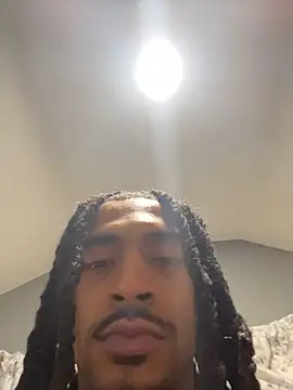 Mellyj053 webcam