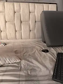 basima_haik webcam