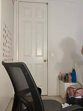 Yasminebbyxx webcam