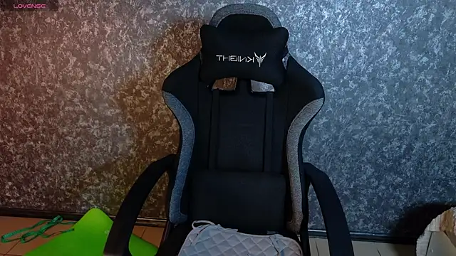 AlexiaWonder webcam