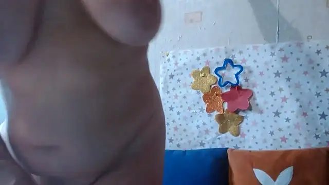 QueenLana webcam