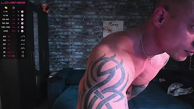 Chat soba uživo modela mark_normal