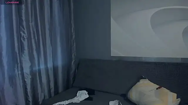 TarynPalek webcam