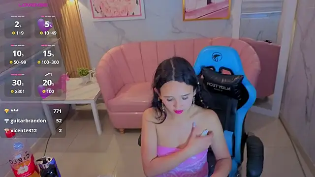bella_vibess_s webcam