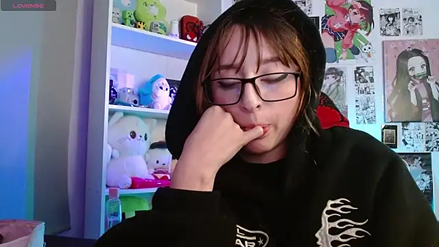 CelesteAyase webcam