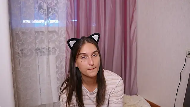 MichaelaWazowski webcam