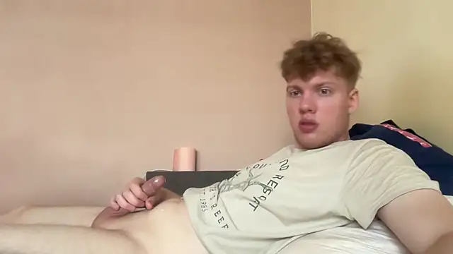 sexybooii6968 webcam
