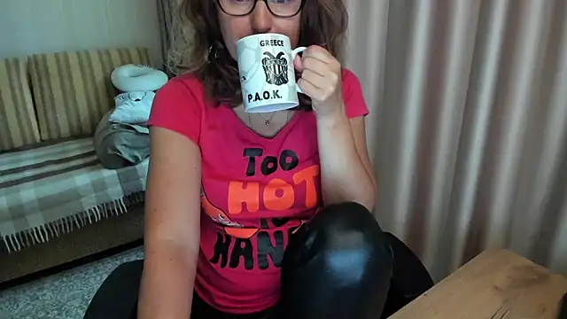 lauraoven webcam
