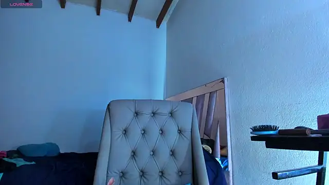 SkyeGabbyRose webcam
