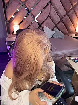 lya_nekko_ webcam