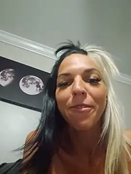 lil_jiggly webcam
