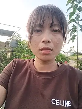 Linda-yiyi webcam
