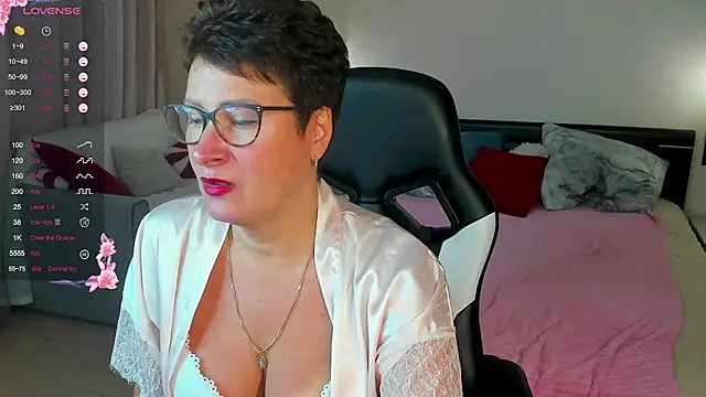 JennyMons webcam